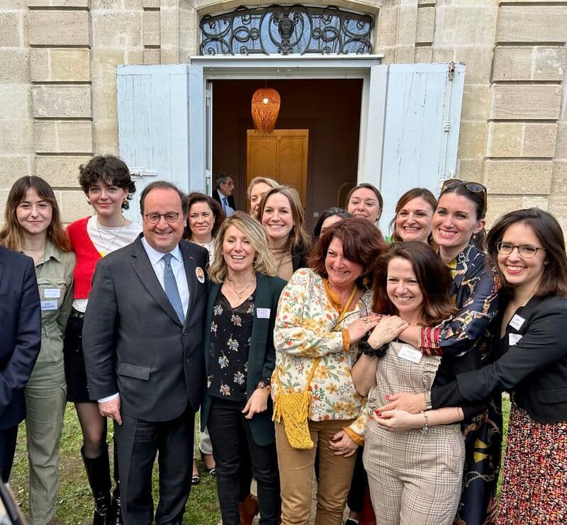 L'ancien président de la République Française, Monsieur François Hollande à la Maison des BURN’ettes update