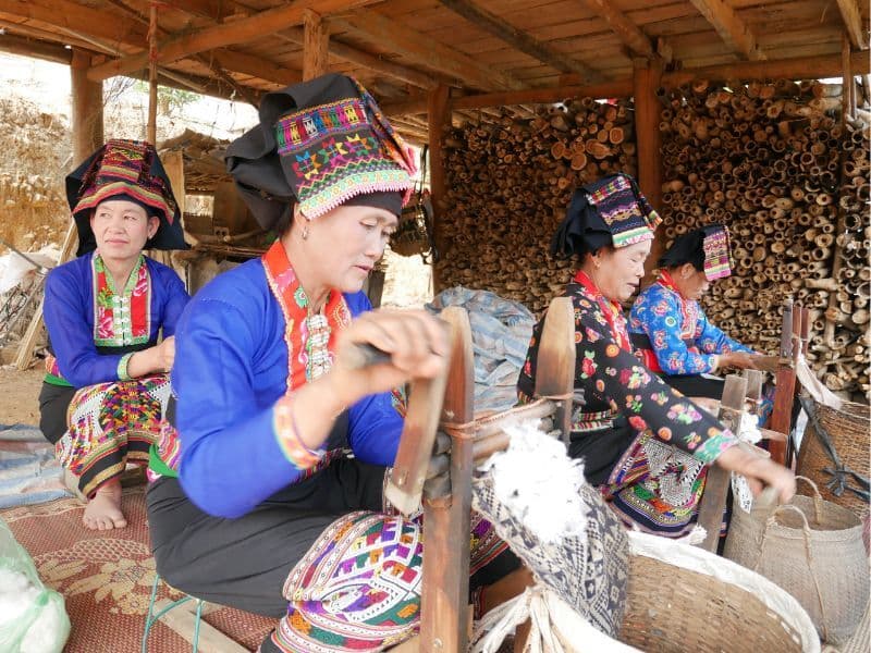 Account of an immersion in Vietnam with the Anh Chi Em program update