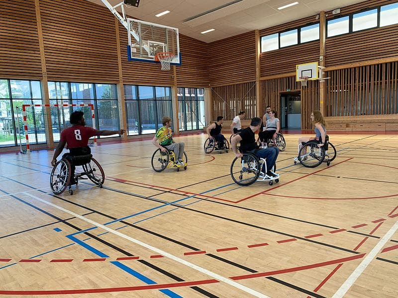 Armchair basketball on AURA! update